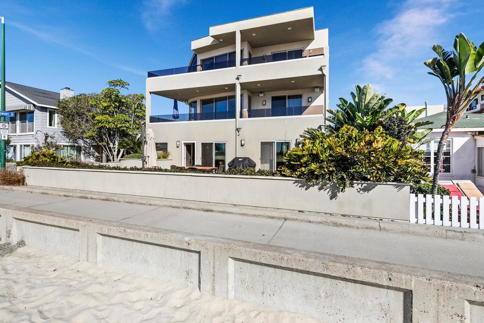 2663-1 Ocean Front Walk in San Diego, CA